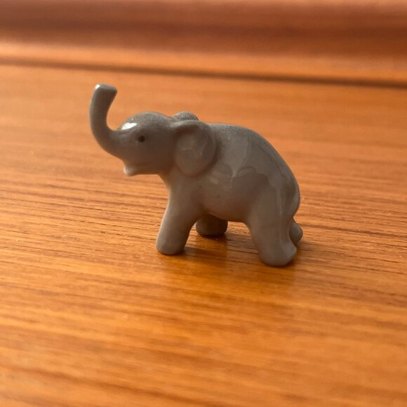 Porcelain German Miniature Grey Elephant Figurines- Set of 2 - Picture 5 of 8